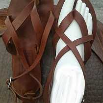 Grecian sandal with straps