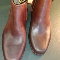 Brown chelsea boot